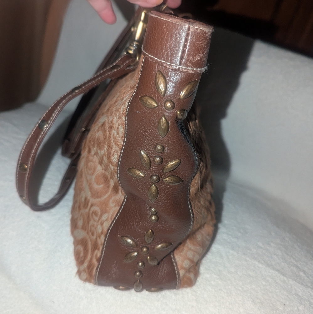 Isabella Fiore Brown Tote Bag with Vintage-Inspired Design Y2K - Picture 6 of 11